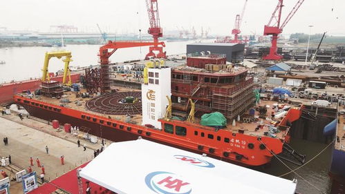 万吨级海缆施工船 在海门下水